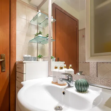 Oleandri By Interhome