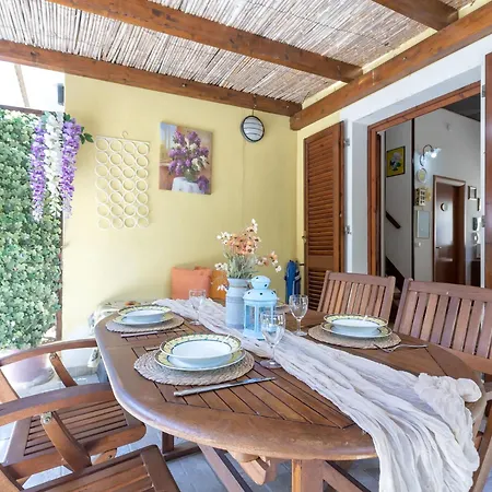 Casa vacanze Oleandri By Interhome