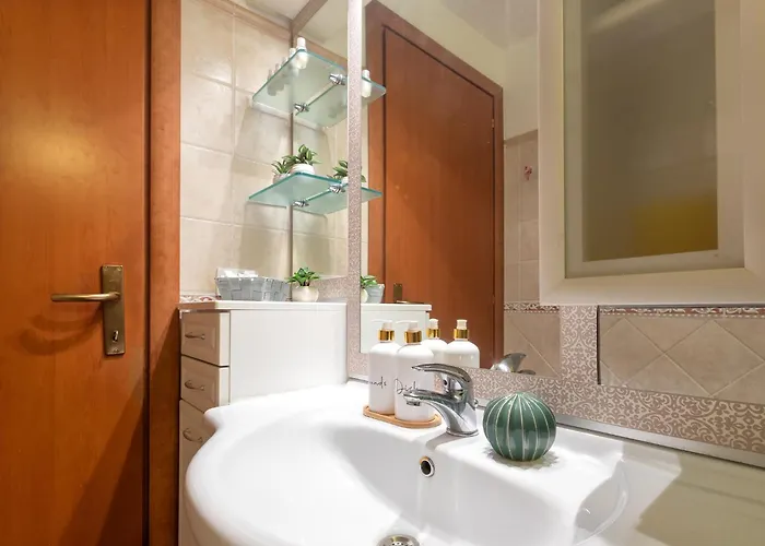 Oleandri By Interhome